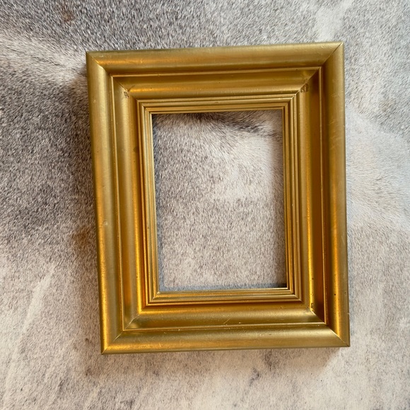 VINTAGE Wooden Shabby Chic Gold Empty Frame 10”x12” Opening 6”x8” Chunky Wood - Picture 2 of 15